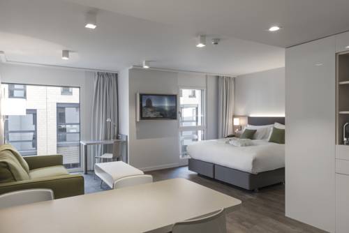 Imagen de la habitación del Hotel Base Nyon. Foto 6
