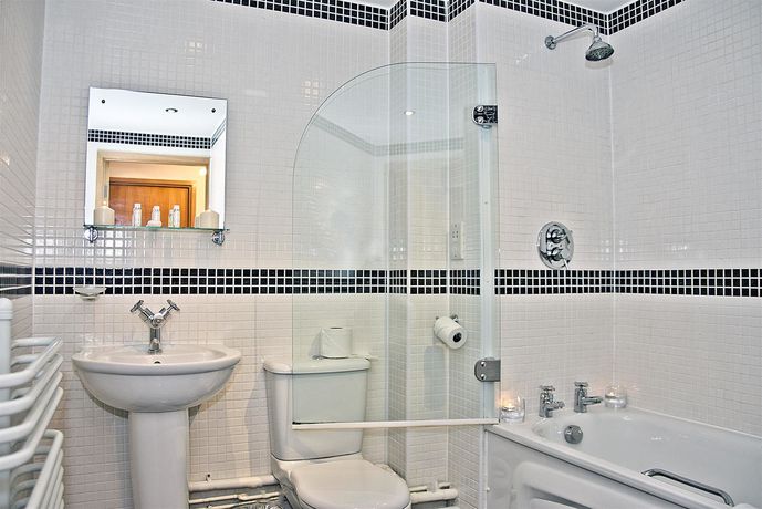 Imagen de la habitación del Hotel Base Serviced Apartments - Duke Street. Foto 5