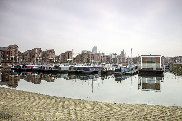 Imagen de los exteriores del Hotel Base Serviced Apartments - The Docks. Foto 15