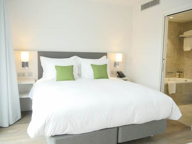 Imagen de la habitación del Hotel Base Vevey. Foto 15