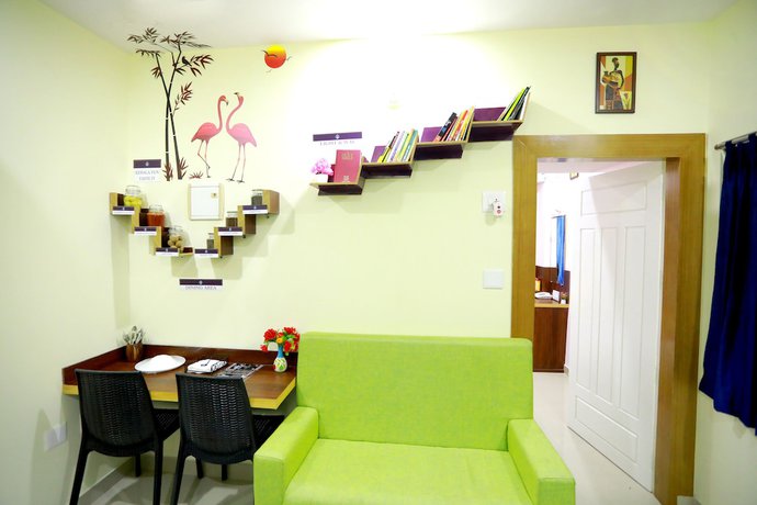 Imagen de la habitación del Hotel Base9 Airport. Foto 15