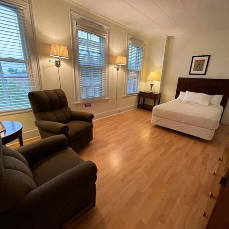 Imagen de la habitación del Hotel Baseball Town Motel. Foto 4
