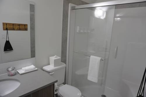 Imagen de la habitación del Hotel Basecamp Resorts Canmore. Foto 6