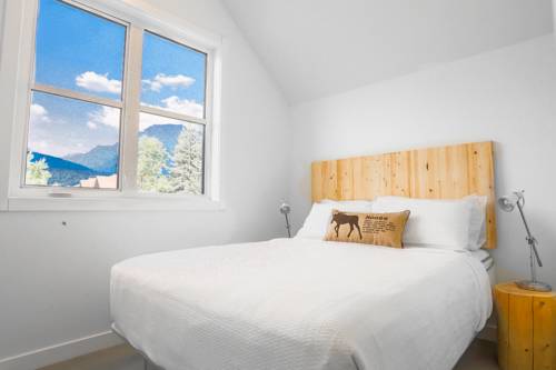 Imagen de la habitación del Hotel Basecamp Resorts Canmore. Foto 10