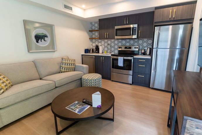 Imagen de la habitación del Hotel Basecamp Suites Canmore. Foto 14