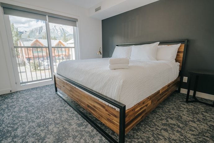 Imagen de la habitación del Hotel Basecamp Suites Canmore. Foto 19
