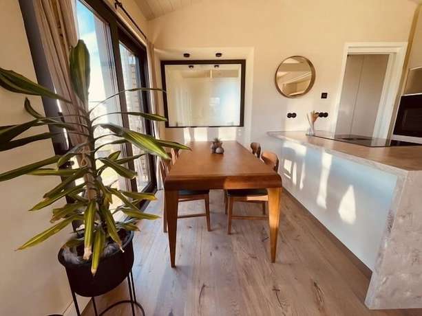 Imagen de la habitación del Hotel Basecamp Tiny House Eco-Resort. Foto 7