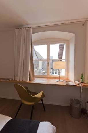 Imagen de la habitación del Hotel Baseltor. Foto 8