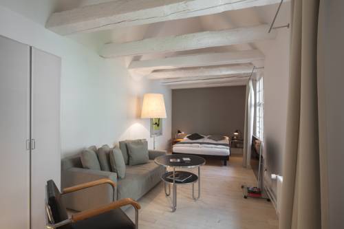 Imagen de la habitación del Hotel Baseltor. Foto 10