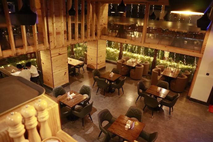 Imagen del bar/restaurante del Hotel Basera Boutique. Foto 8