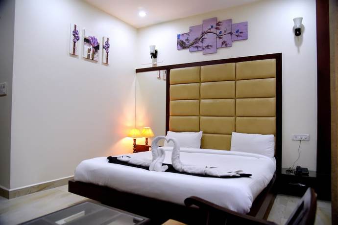 Imagen de la habitación del Hotel Basera, Mathura. Foto 2