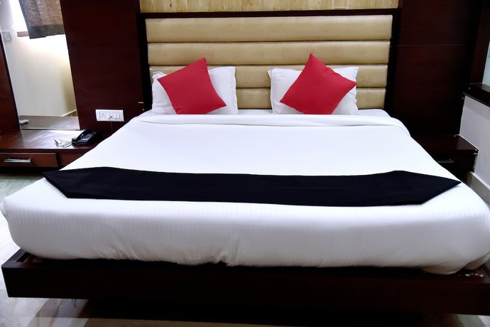 Imagen de la habitación del Hotel Basera, Mathura. Foto 7
