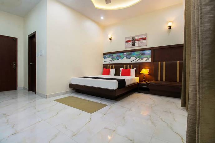 Imagen de la habitación del Hotel Basera, Mathura. Foto 13
