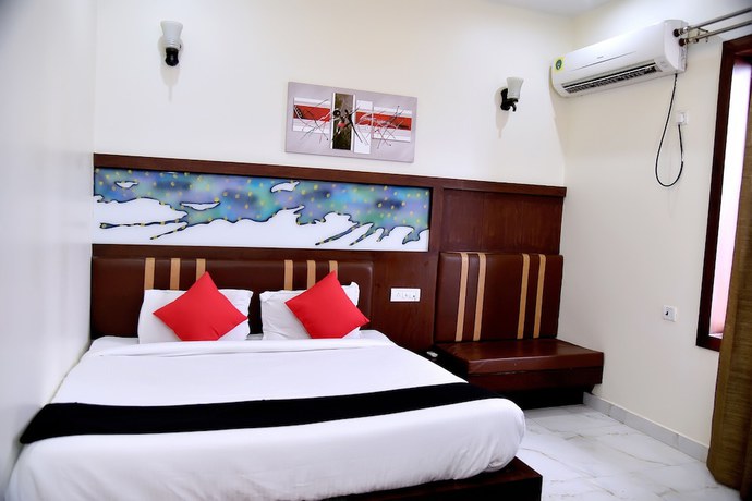 Imagen de la habitación del Hotel Basera, Mathura. Foto 14