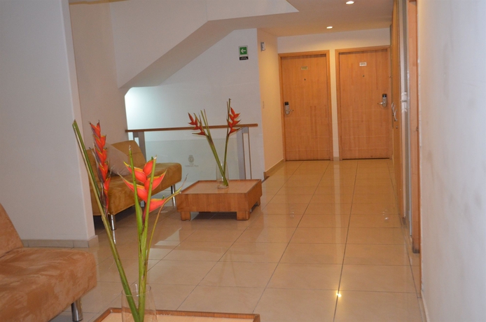 Imagen de los interiores del Hotel Basic Centenario By es Ms. Foto 16