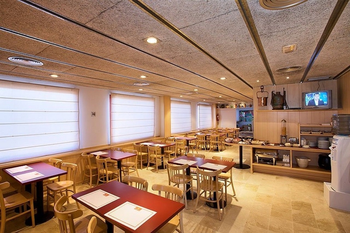 Imagen general del Hotel Basic. Foto 3