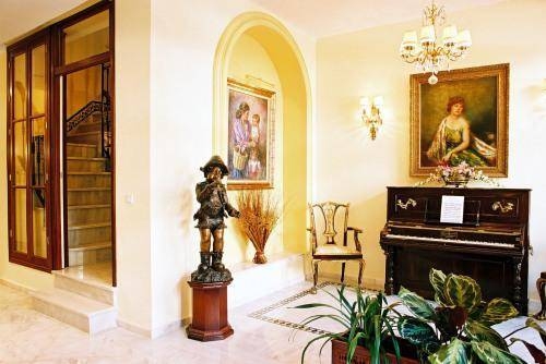 Imagen general del Hotel Basic Puerta De Sevilla. Foto 7