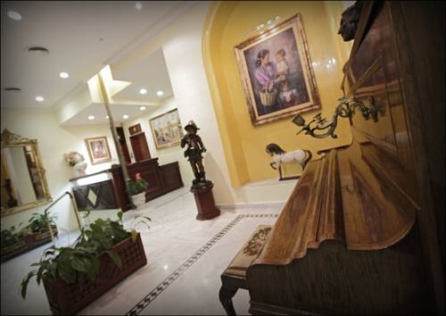 Imagen general del Hotel Basic Puerta De Sevilla. Foto 10