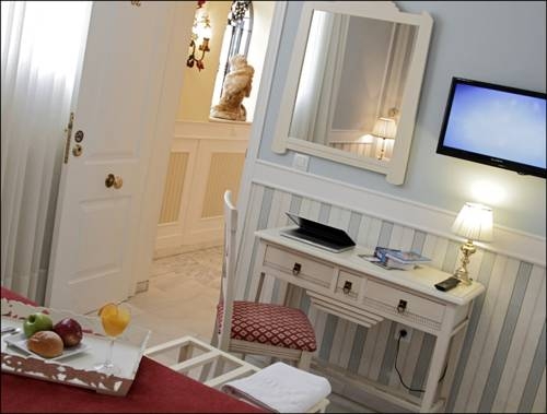 Imagen general del Hotel Basic Puerta De Sevilla. Foto 13