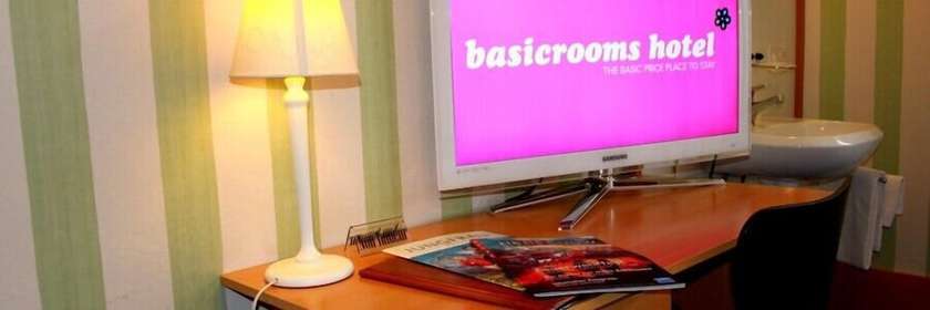 Imagen de la habitación del Hotel BasicRooms. Foto 5