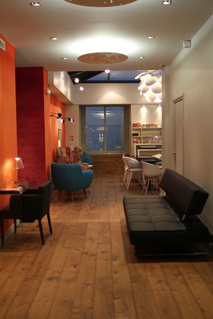 Imagen de los interiores del Hotel Basile. Foto 12