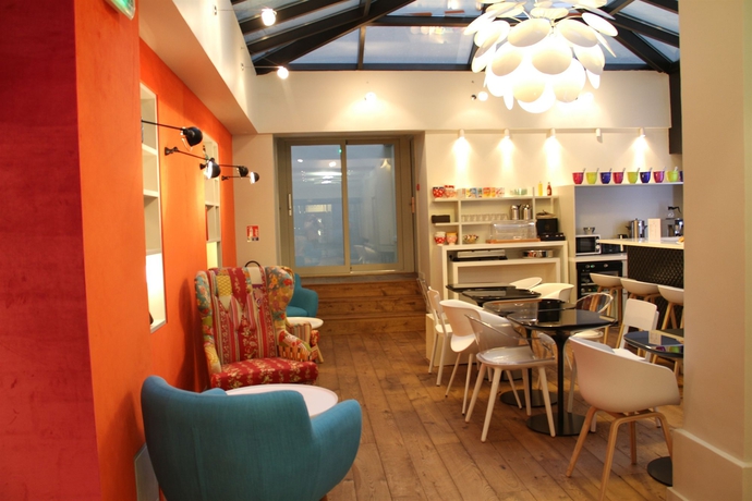 Imagen del bar/restaurante del Hotel Basile. Foto 3