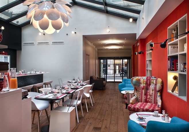 Imagen del bar/restaurante del Hotel Basile. Foto 5