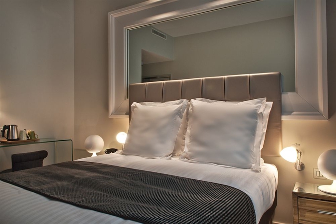 Imagen de la habitación del Hotel Basile. Foto 10