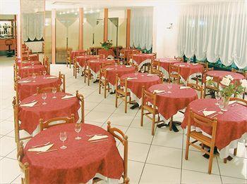 Imagen del bar/restaurante del Hotel Basilea, Bellaria-Igea Marina. Foto 3