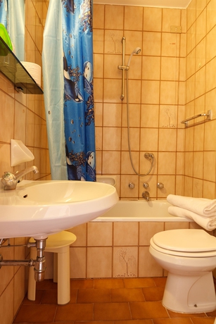 Imagen de la habitación del Hotel Basilea, Florencia. Foto 6