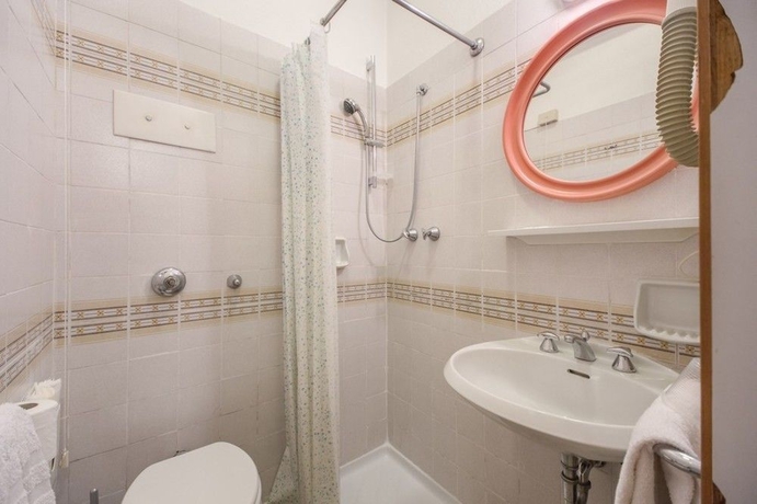 Imagen de la habitación del Hotel Basilea, Venecia. Foto 10