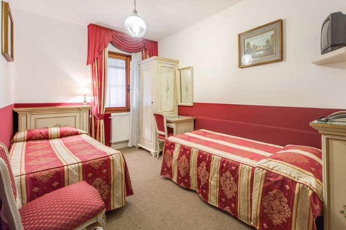 Imagen de la habitación del Hotel Basilea, Venecia. Foto 15