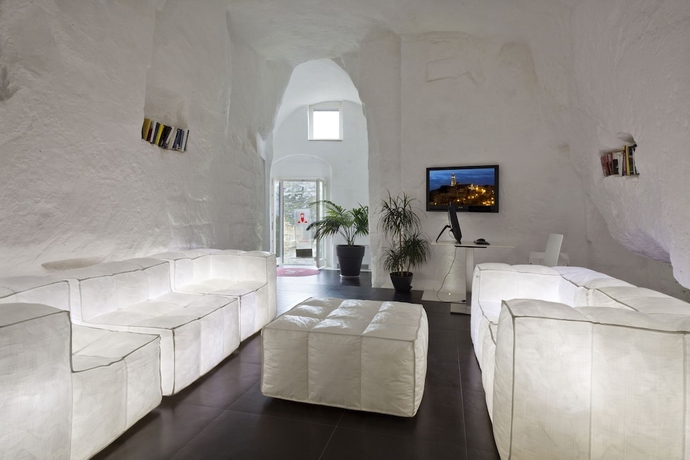 Imagen de los interiores del Hotel Basiliani. Foto 19