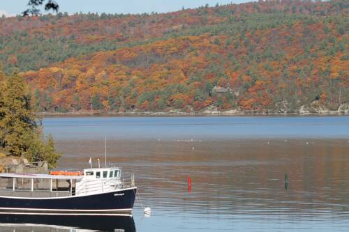 Imagen de la habitación del Hotel Basin Harbor. Foto 6