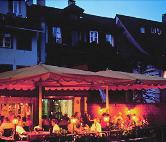 Imagen del bar/restaurante del Hotel Baslertor Summer Pool. Foto 4