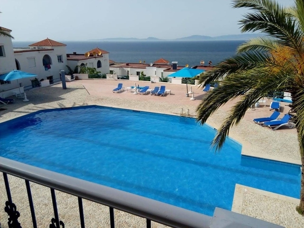 Imagen de la piscina del Hotel Basma Tarifa Beach. Foto 19