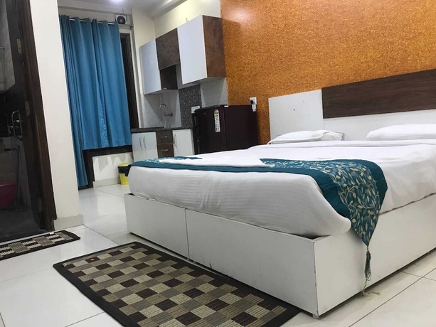 Imagen de la habitación del Hotel Basra - Gurgaon. Foto 7