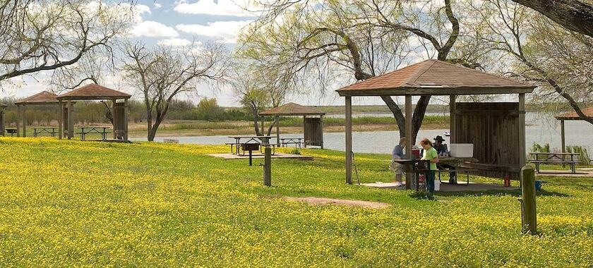 Imagen general del Hotel Bass Inn - Choke Canyon National Park. Foto 15