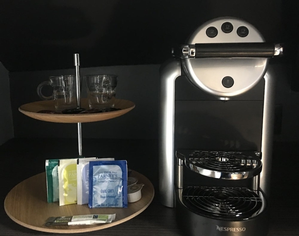 Imagen de la habitación del Hotel Bassano. Foto 14