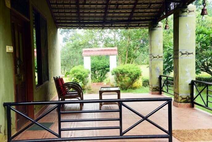 Imagen de la habitación del Hotel Bastar Jungle Resort. Foto 11