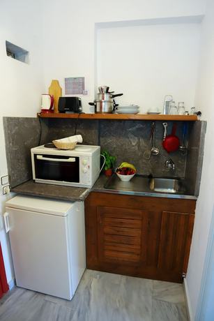 Imagen de la habitación del Hotel Bastas and Studios. Foto 2