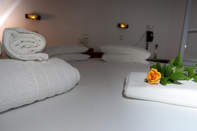 Imagen de la habitación del Hotel Bastas and Studios. Foto 4