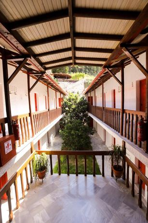 Imagen de la habitación del Hotel Bastas and Studios. Foto 9