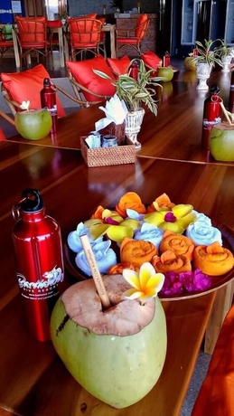 Imagen del bar/restaurante del Hotel Bastianos Bangka Dive Resort. Foto 4