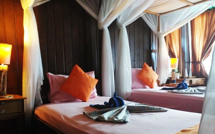 Imagen de la habitación del Hotel Bastianos Lembeh Dive Resort. Foto 25