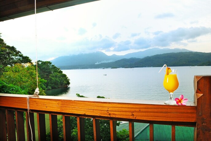 Imagen de la habitación del Hotel Bastianos Lembeh Dive Resort. Foto 31