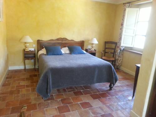 Imagen de la habitación del Hotel Bastide Relais Magdeleine. Foto 5