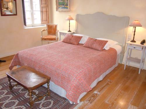 Imagen de la habitación del Hotel Bastide Relais Magdeleine. Foto 6