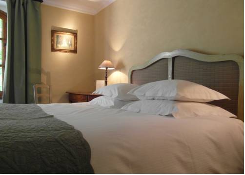 Imagen de la habitación del Hotel Bastide Relais Magdeleine. Foto 11