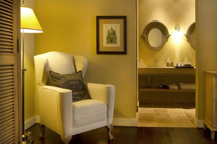 Imagen de la habitación del Hotel Bastión Luxury. Foto 22